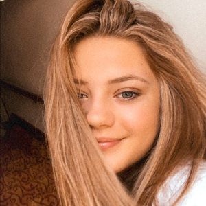 Meet your Posher, Chaise